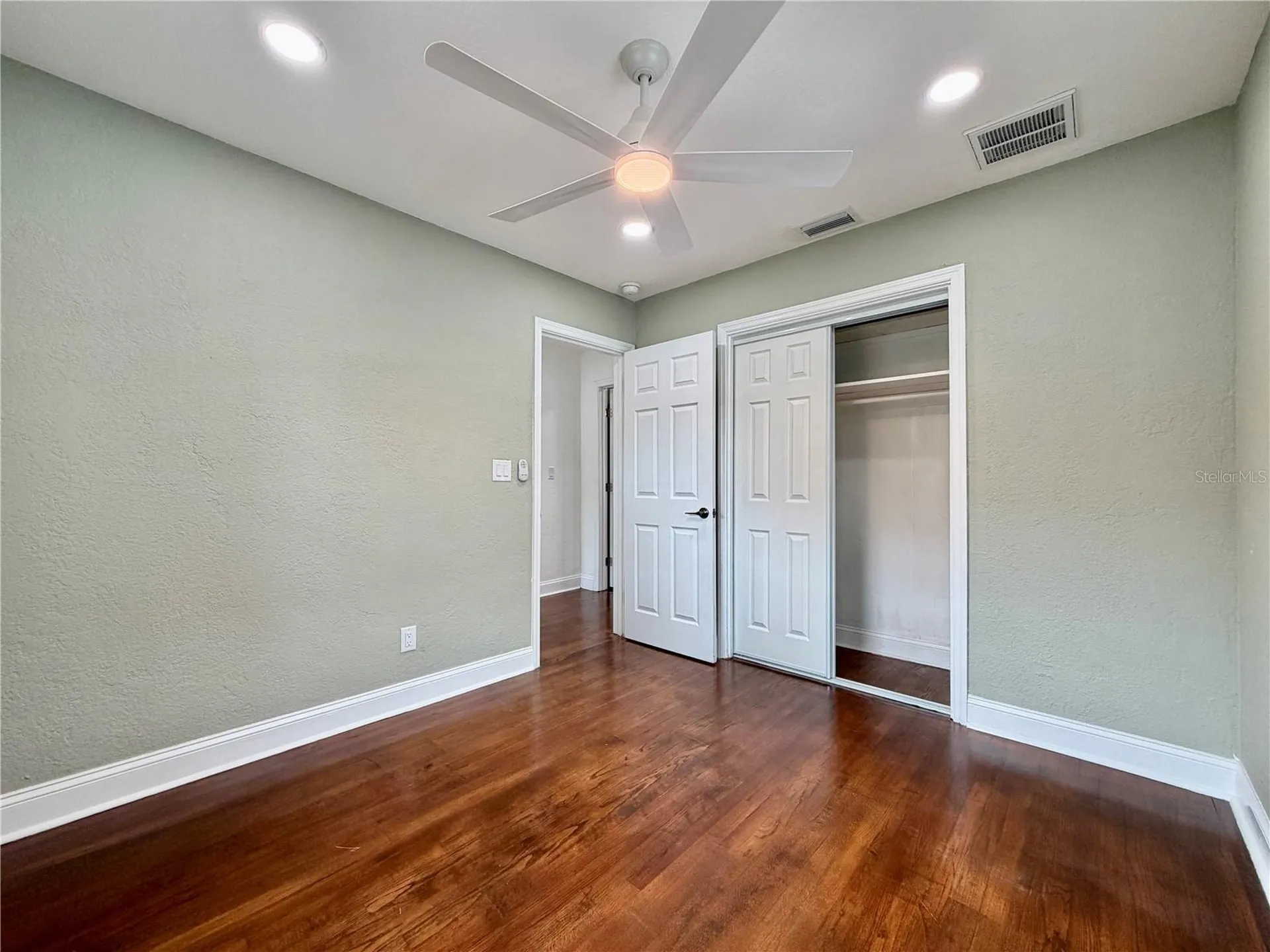 3823 2nd Avenue N St Petersburg FL 33713