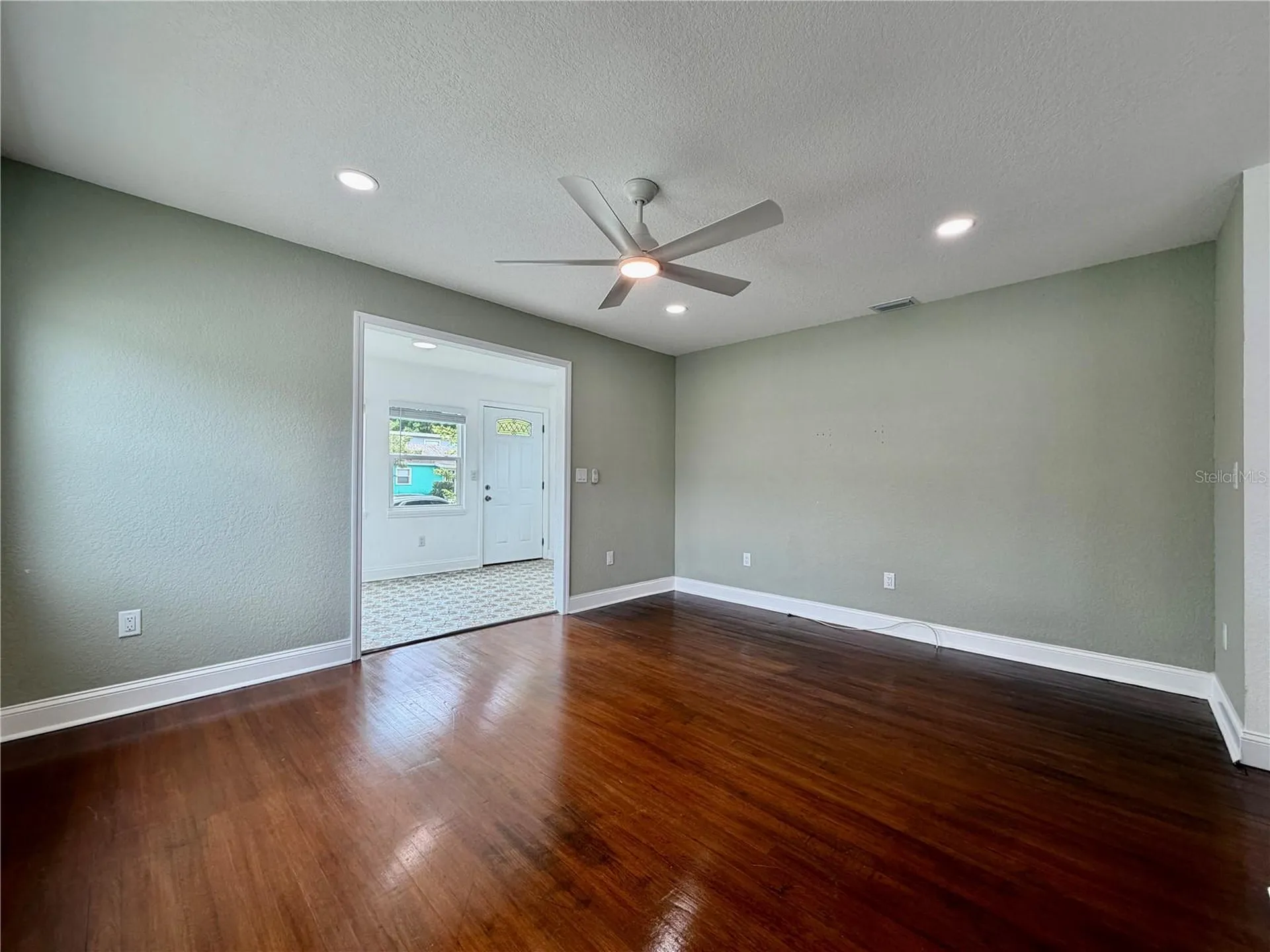 3823 2nd Avenue N St Petersburg FL 33713
