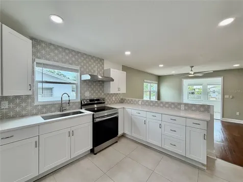 3823 2nd Avenue N St Petersburg FL 33713