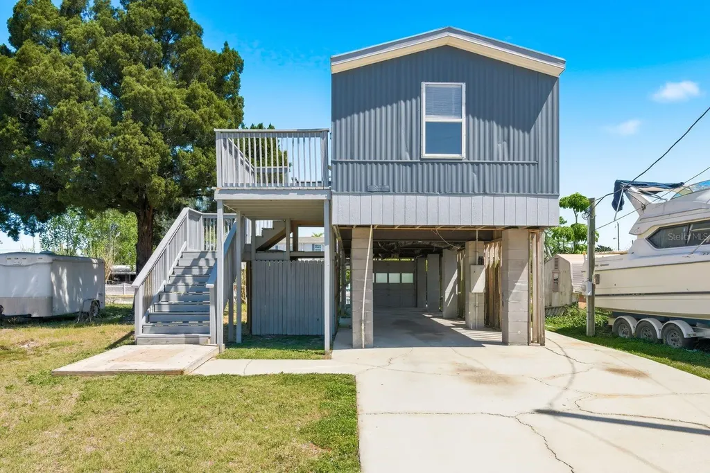6815 Flicker Lane Hudson FL 34667