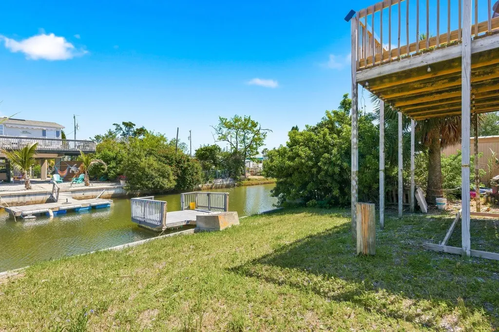 6815 Flicker Lane Hudson FL 34667