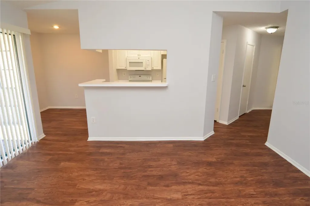 8641 Fancy Finch Drive Tampa FL 33614