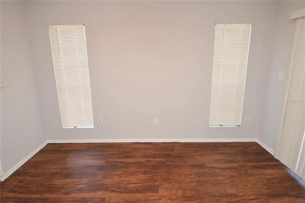 8641 Fancy Finch Drive Tampa FL 33614