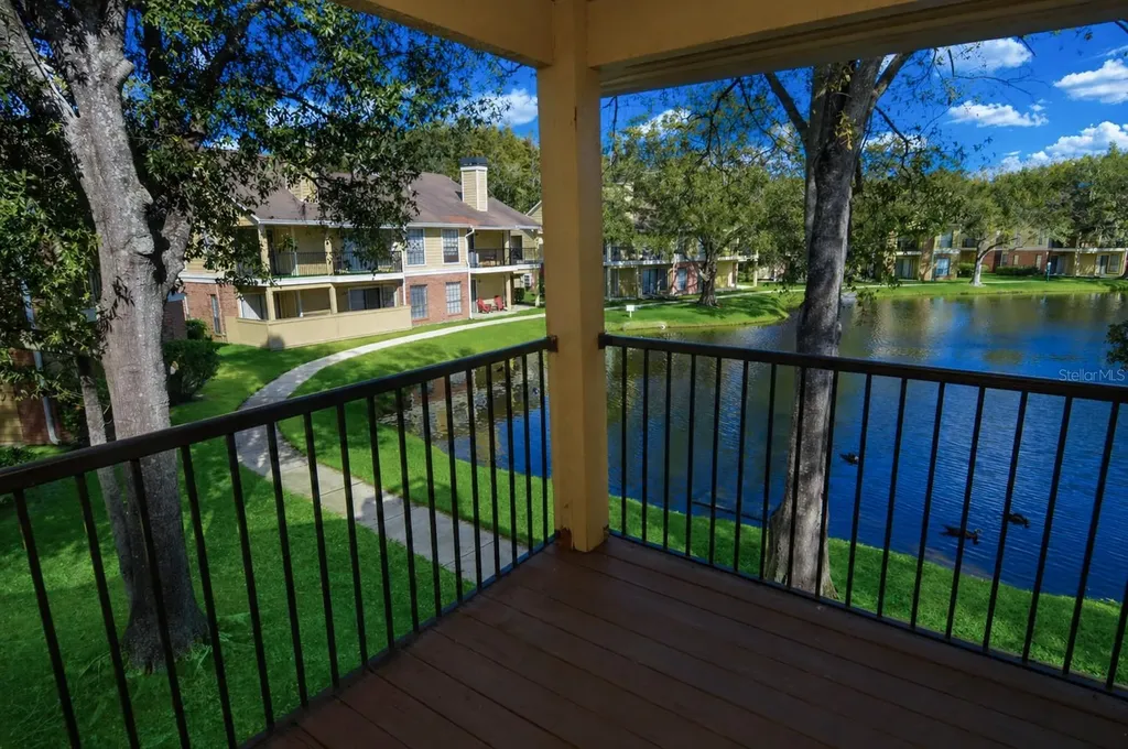 8641 Fancy Finch Drive Tampa FL 33614