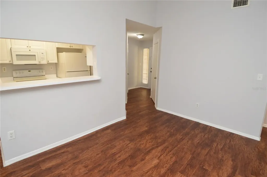 8641 Fancy Finch Drive Tampa FL 33614