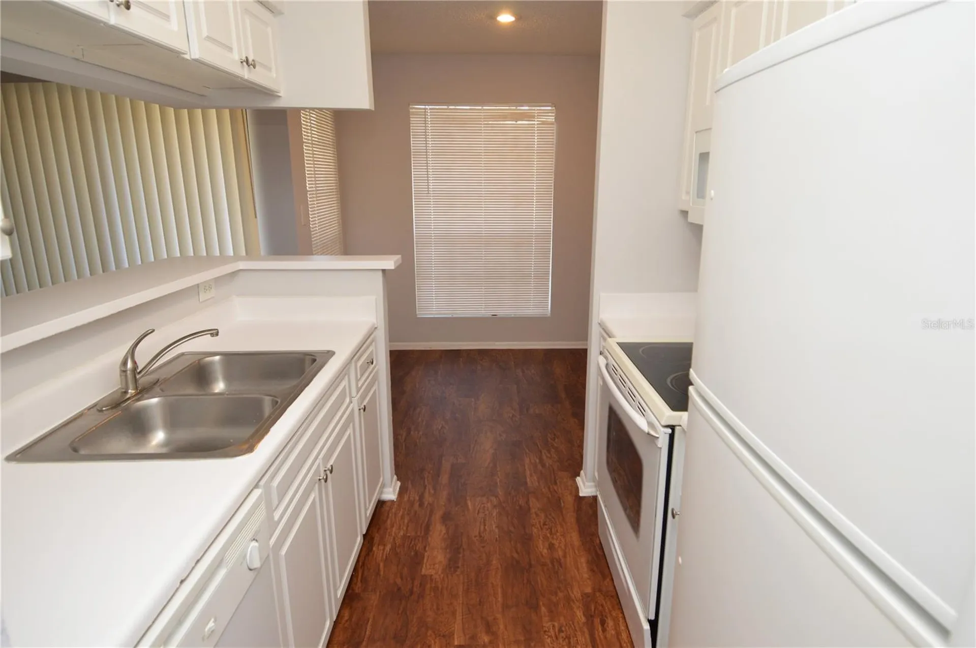 8641 Fancy Finch Drive Tampa FL 33614