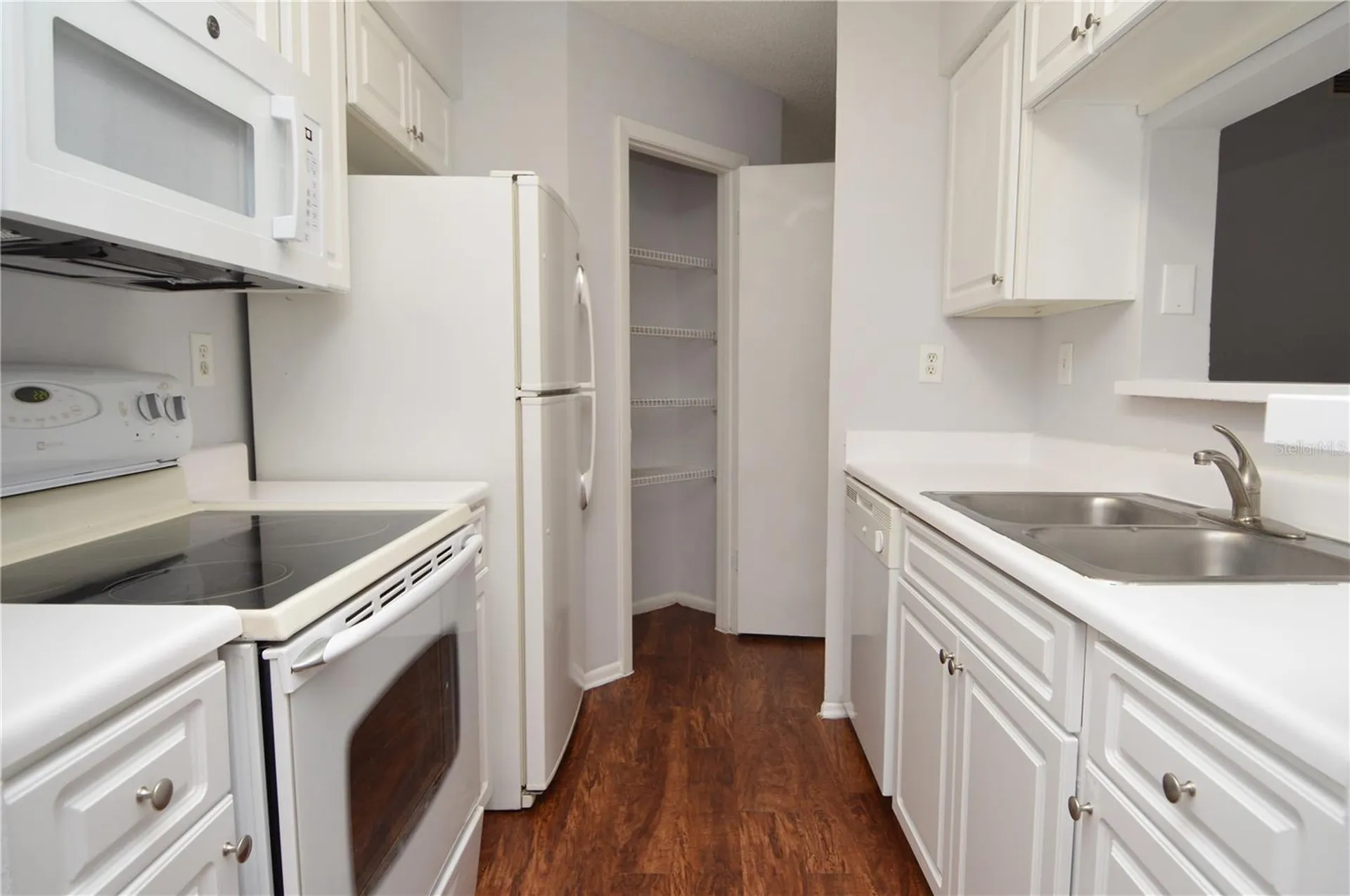 8641 Fancy Finch Drive Tampa FL 33614