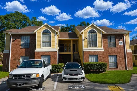 8641 Fancy Finch Drive Tampa FL 33614