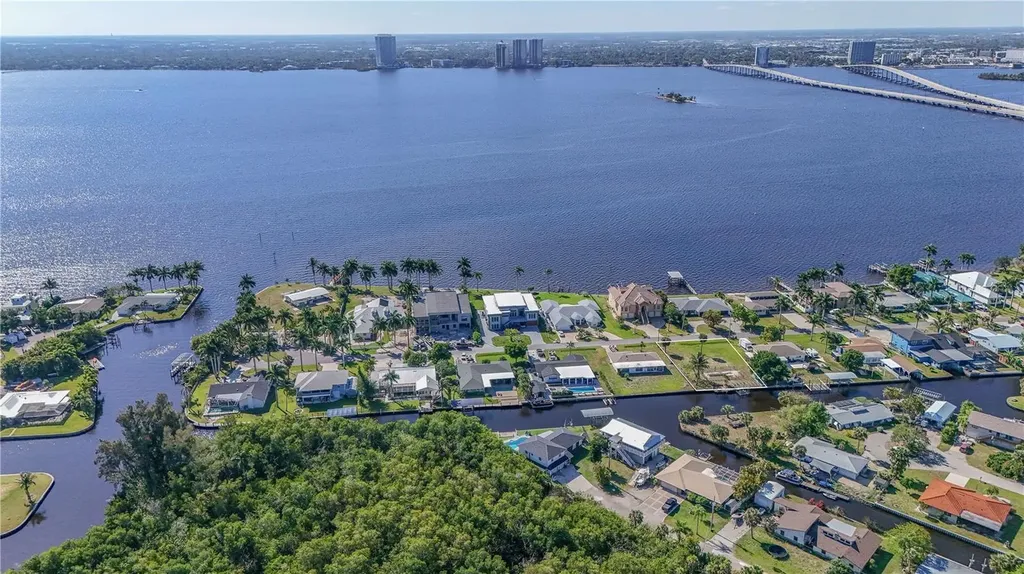 116 E North Shore Avenue North Fort Myers FL 33917