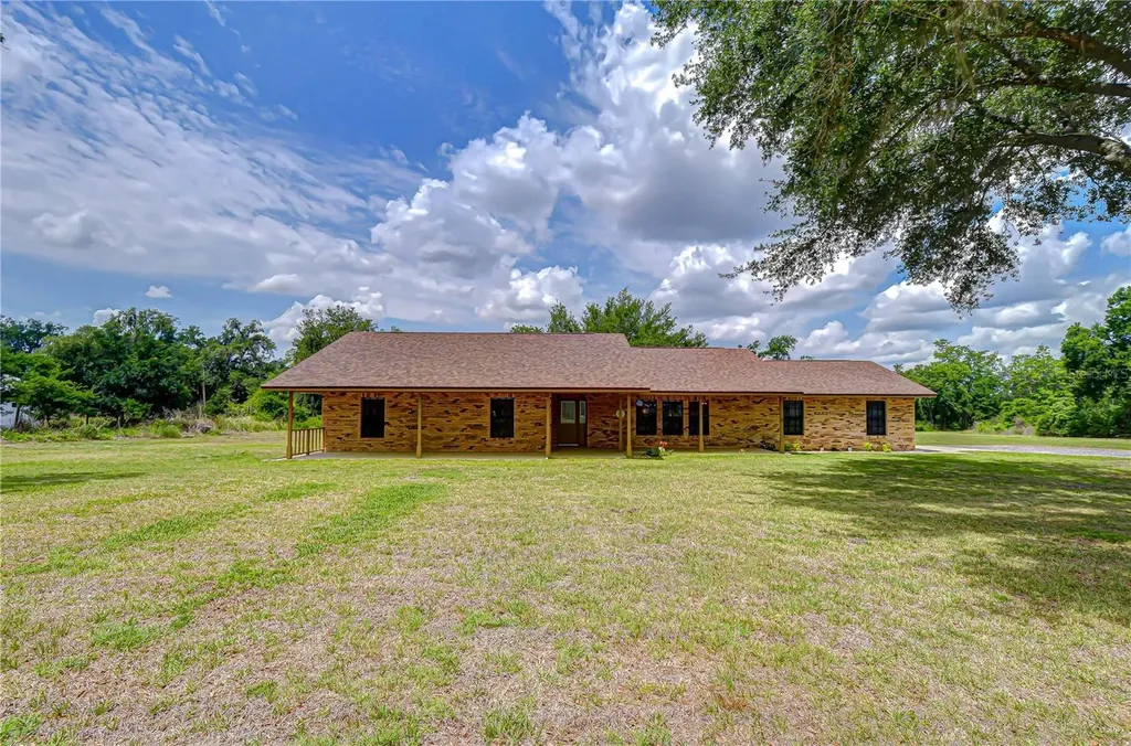 2623 N Bethlehem Road Plant City FL 33565