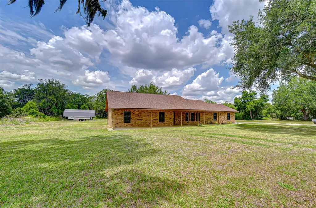 2623 N Bethlehem Road Plant City FL 33565