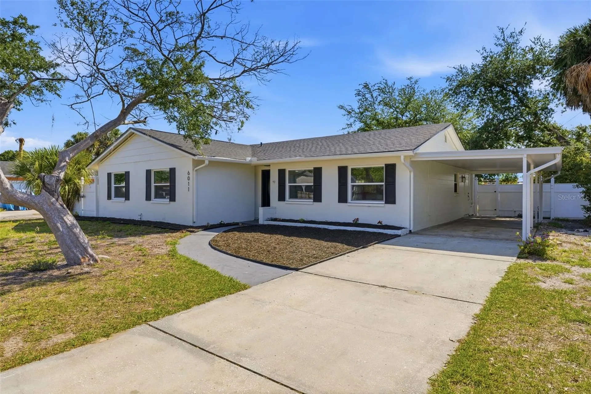6011 Wilshire Drive Tampa FL 33615