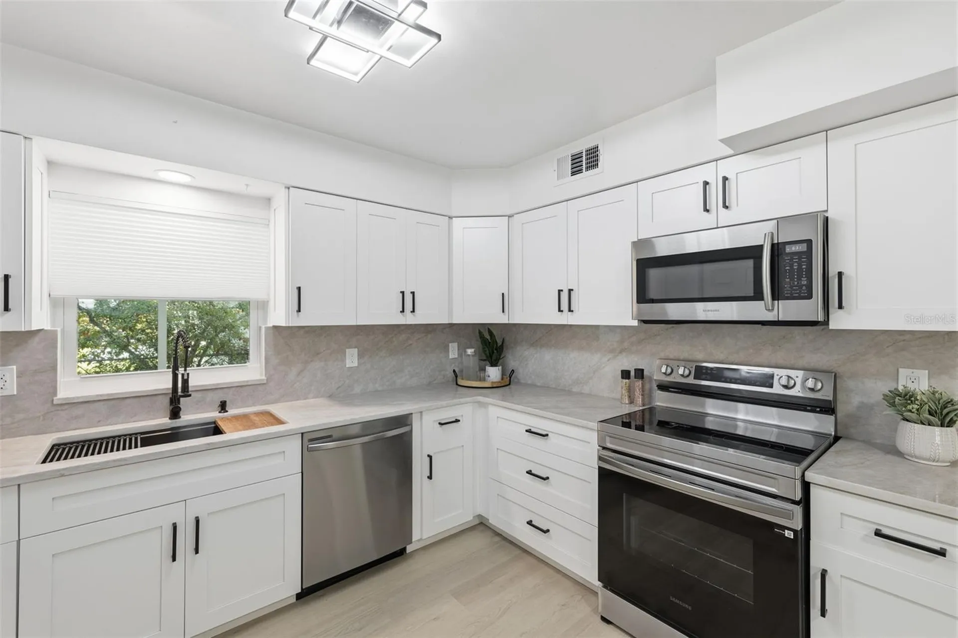 6011 Wilshire Drive Tampa FL 33615
