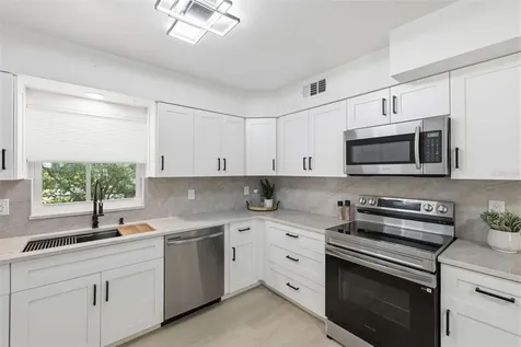 6011 Wilshire Drive Tampa FL 33615