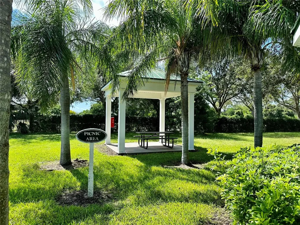 4802 51st Street W Bradenton FL 34210