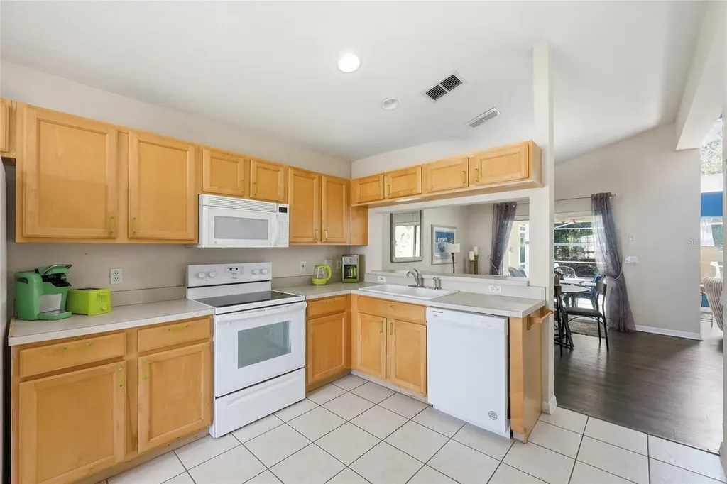 816 Troon Circle Davenport FL 33897