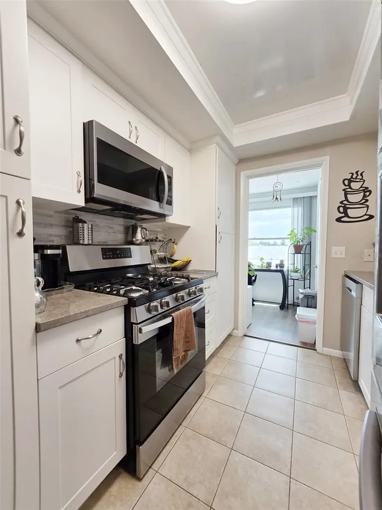 6015 19th Street N St Petersburg FL 33714