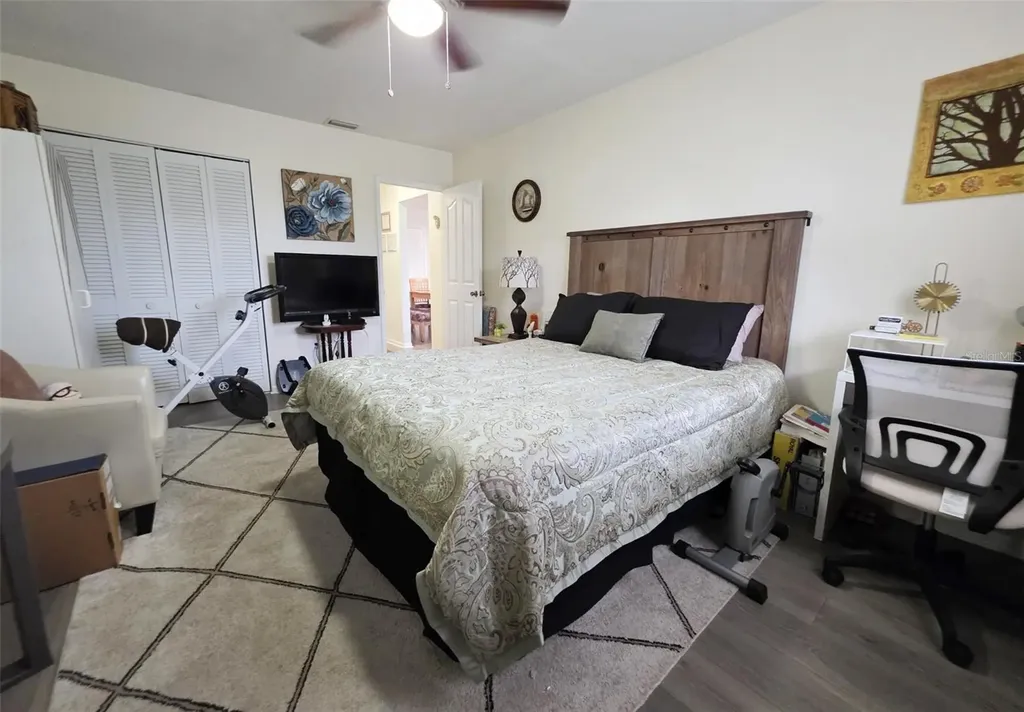 6015 19th Street N St Petersburg FL 33714