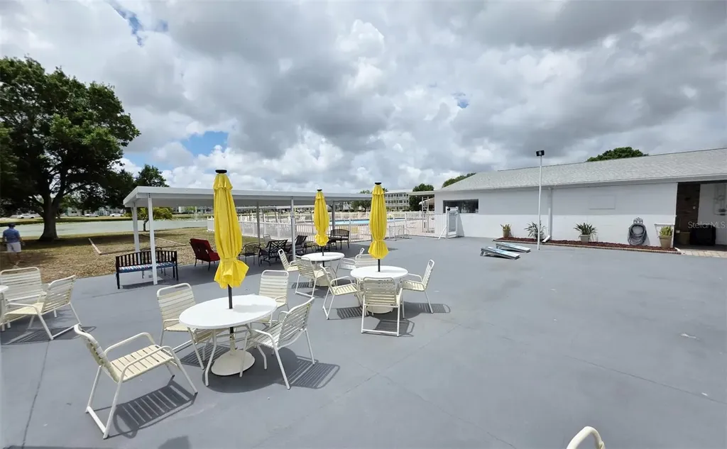 6015 19th Street N St Petersburg FL 33714