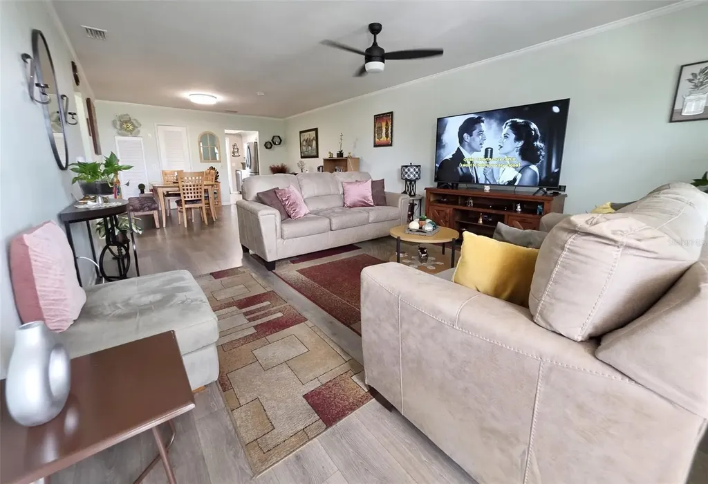 6015 19th Street N St Petersburg FL 33714