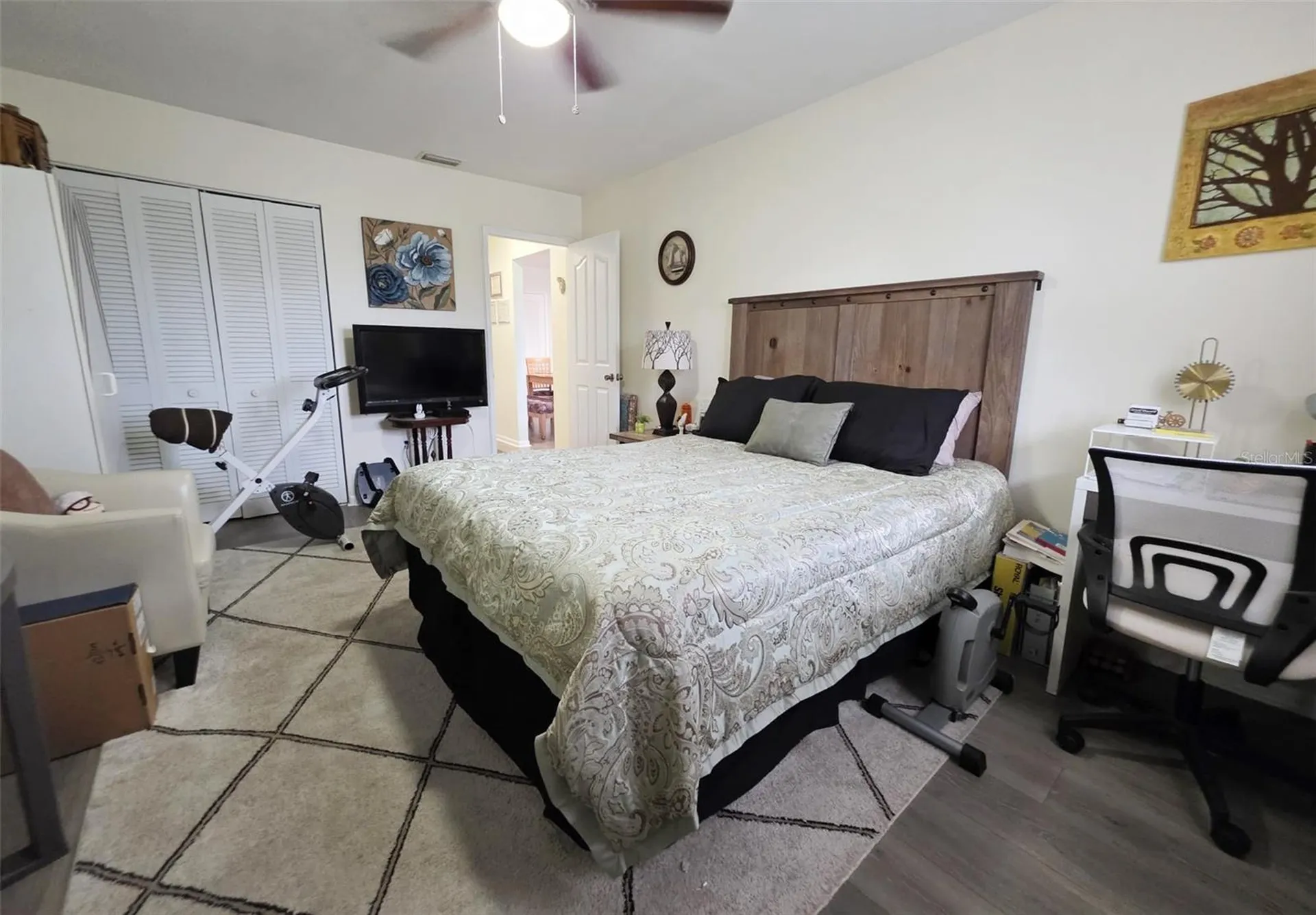 6015 19th Street N St Petersburg FL 33714