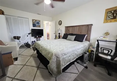 6015 19th Street N St Petersburg FL 33714