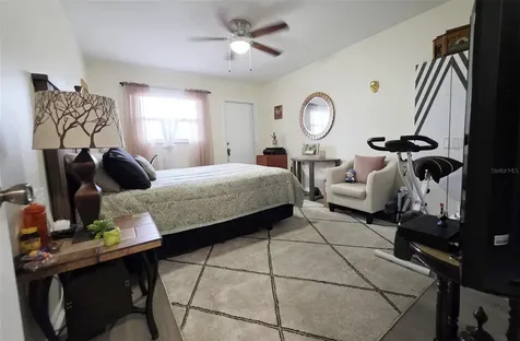 6015 19th Street N St Petersburg FL 33714
