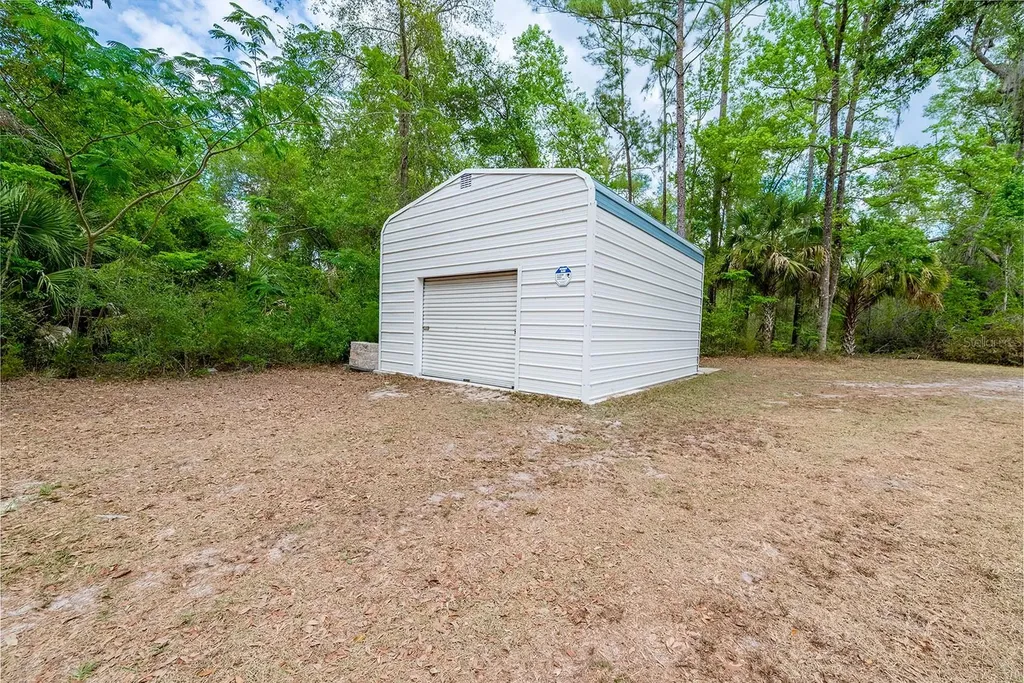 1753 SE Highway 349 Old Town FL 32680