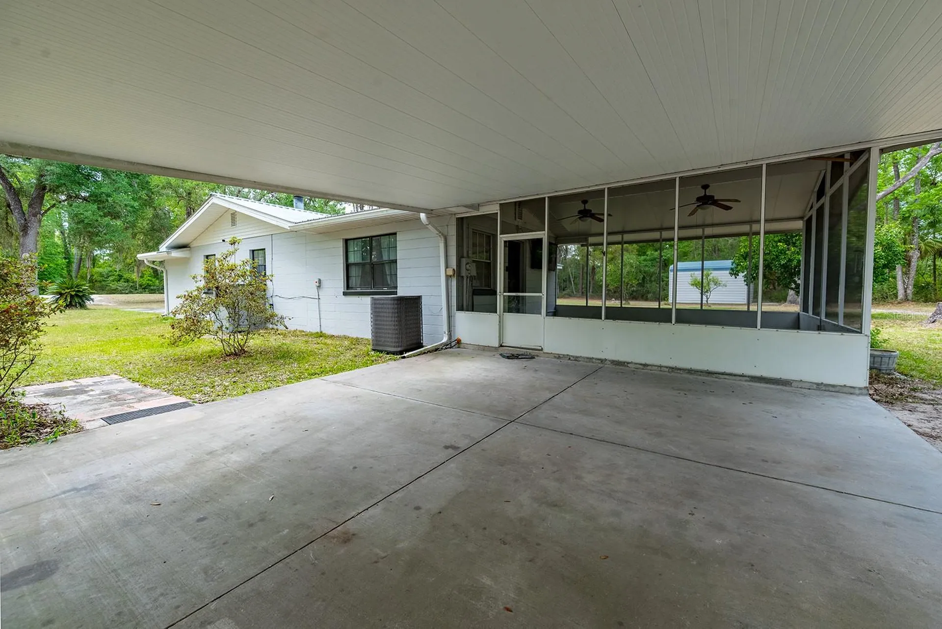 1753 SE Highway 349 Old Town FL 32680