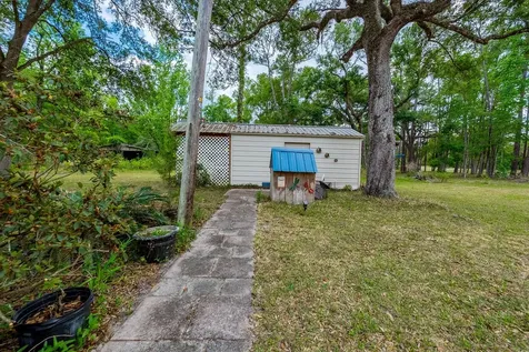 1753 SE Highway 349 Old Town FL 32680