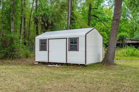 1753 SE Highway 349 Old Town FL 32680