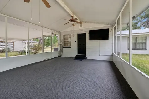 1753 SE Highway 349 Old Town FL 32680