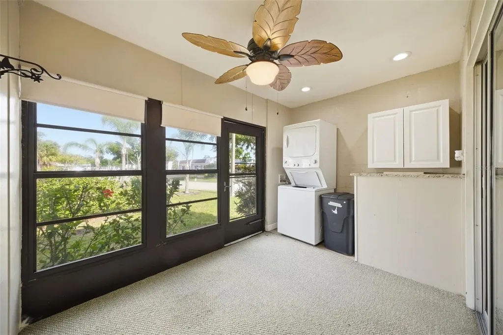 9023 Mission Oaks Boulevard Seminole FL 33776