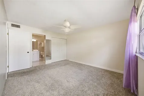 9023 Mission Oaks Boulevard Seminole FL 33776