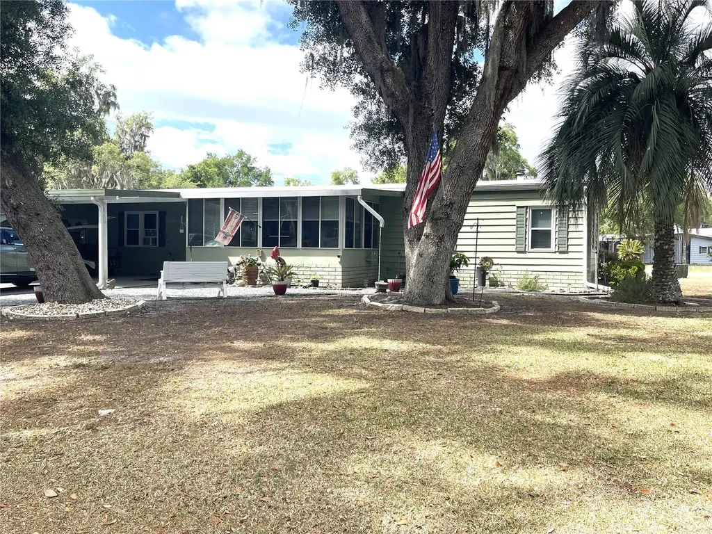 2 S. Bobwhite Road Wildwood FL 34785