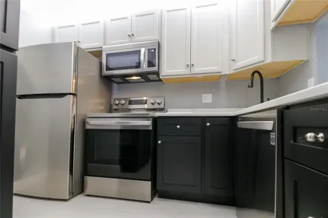 3232 Lake Pine Way E Tarpon Springs FL 34688
