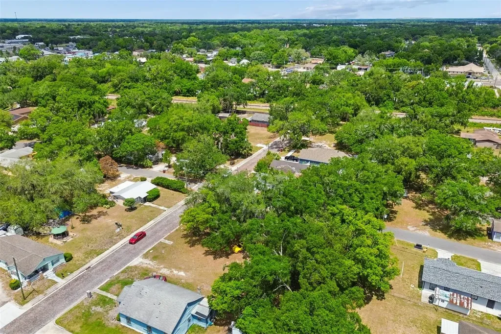 104 S Warnell Street Plant City FL 33563