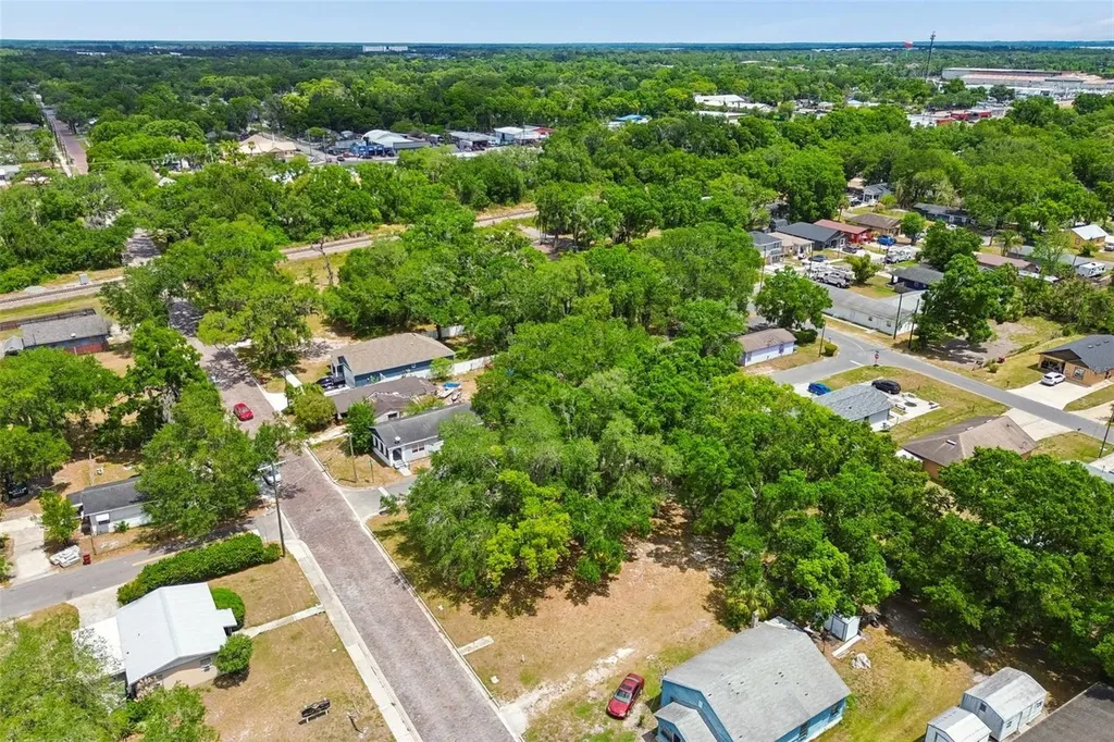 104 S Warnell Street Plant City FL 33563