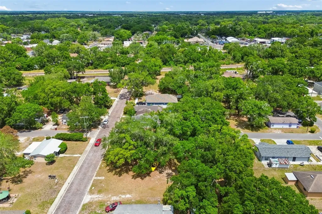 104 S Warnell Street Plant City FL 33563