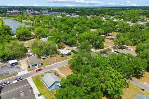 104 S Warnell Street Plant City FL 33563