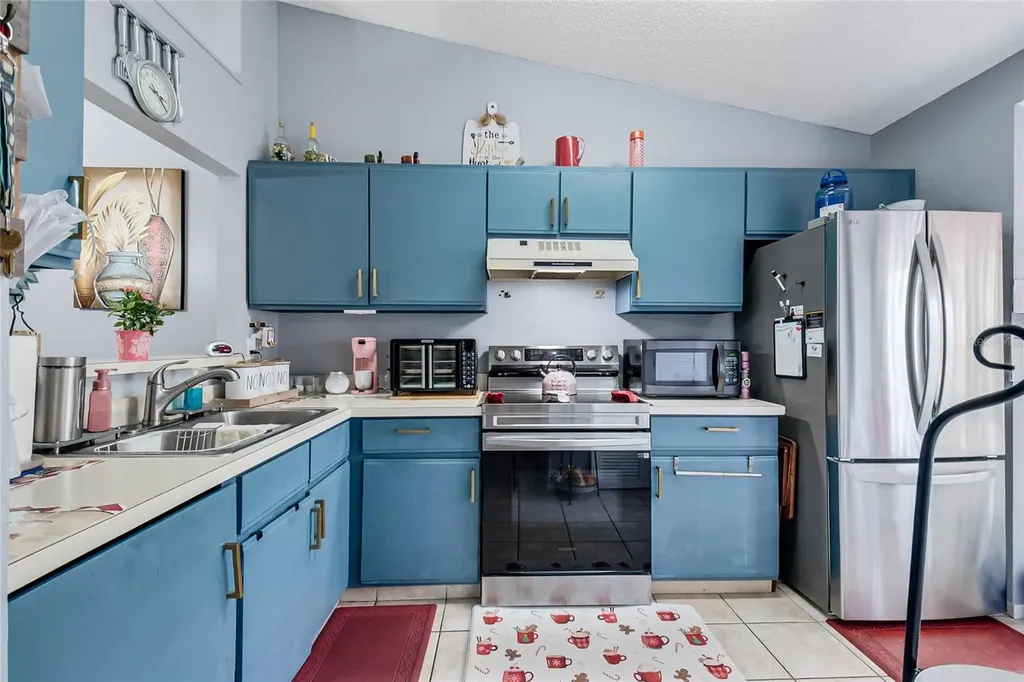 2818 Shannon Oak Court St Cloud FL 34769