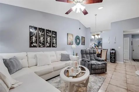 2818 Shannon Oak Court St Cloud FL 34769