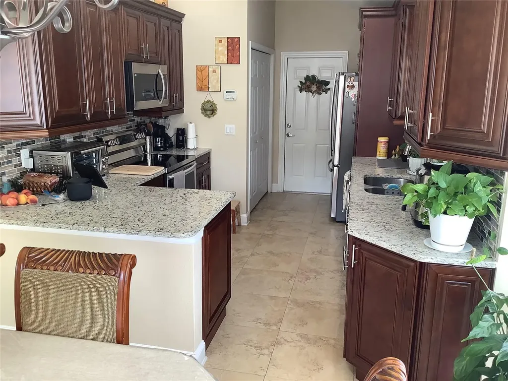 514 Tree Shore Drive Orlando FL 32825