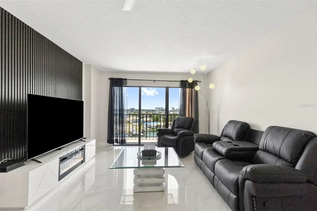 51 Island Way Clearwater Beach FL 33767
