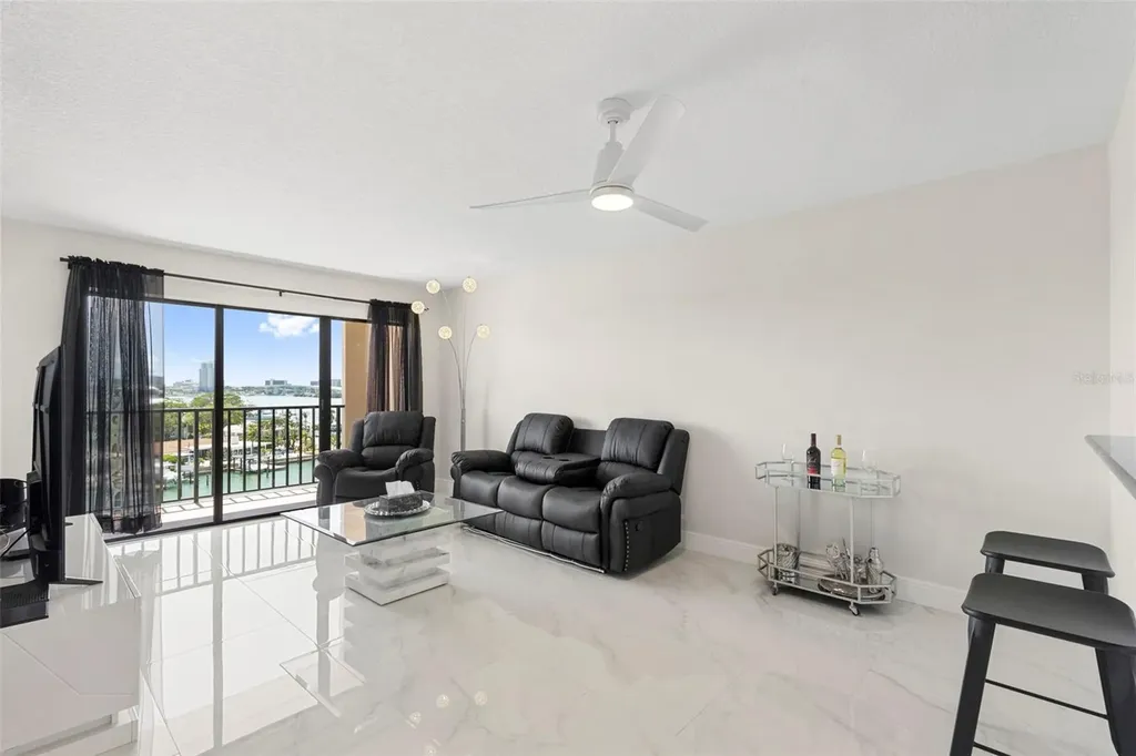 51 Island Way Clearwater Beach FL 33767