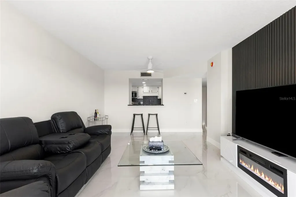 51 Island Way Clearwater Beach FL 33767