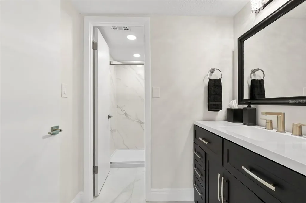 51 Island Way Clearwater Beach FL 33767