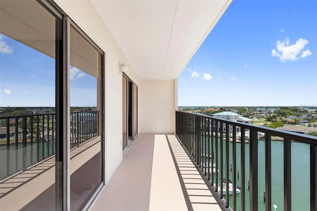 51 Island Way Clearwater Beach FL 33767