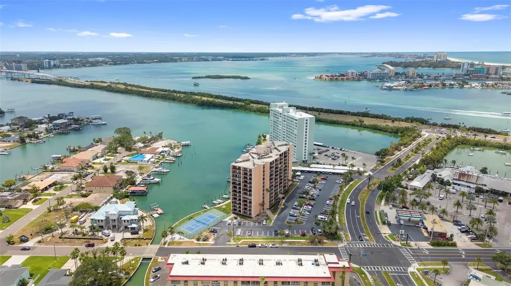 51 Island Way Clearwater Beach FL 33767