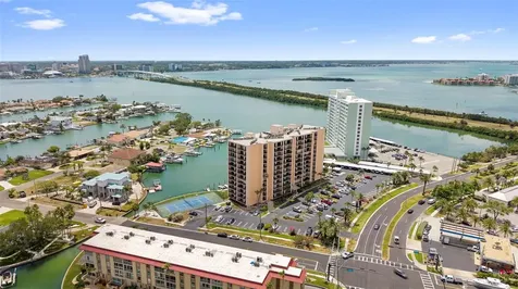 51 Island Way Clearwater Beach FL 33767
